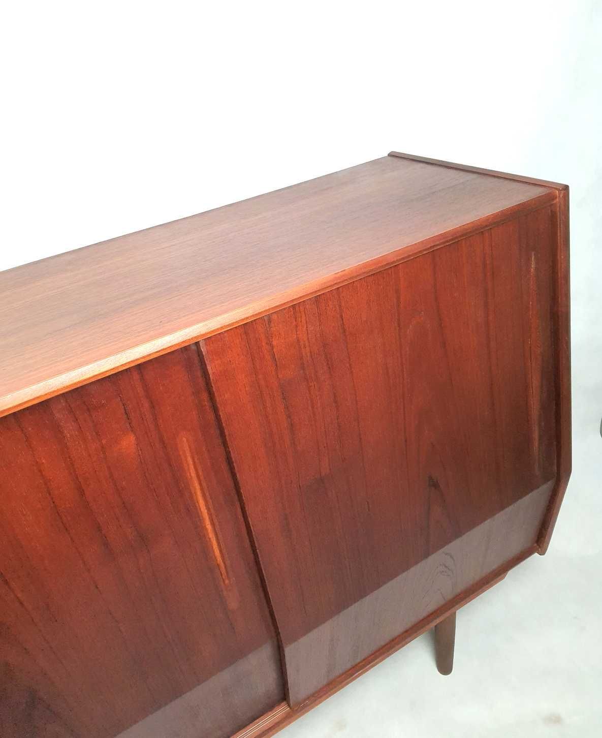 Komoda duńska, regał, Highboard, tekowy, vintage, sideboard, lata 60.