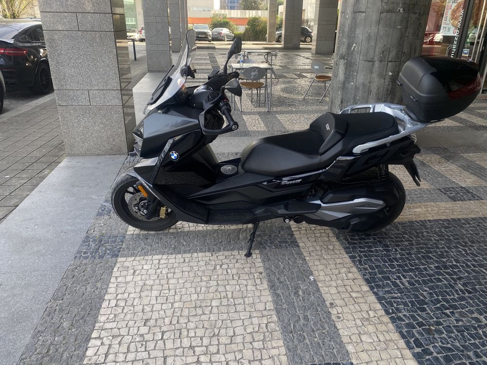 Moto BMW C400 GT Triple Black