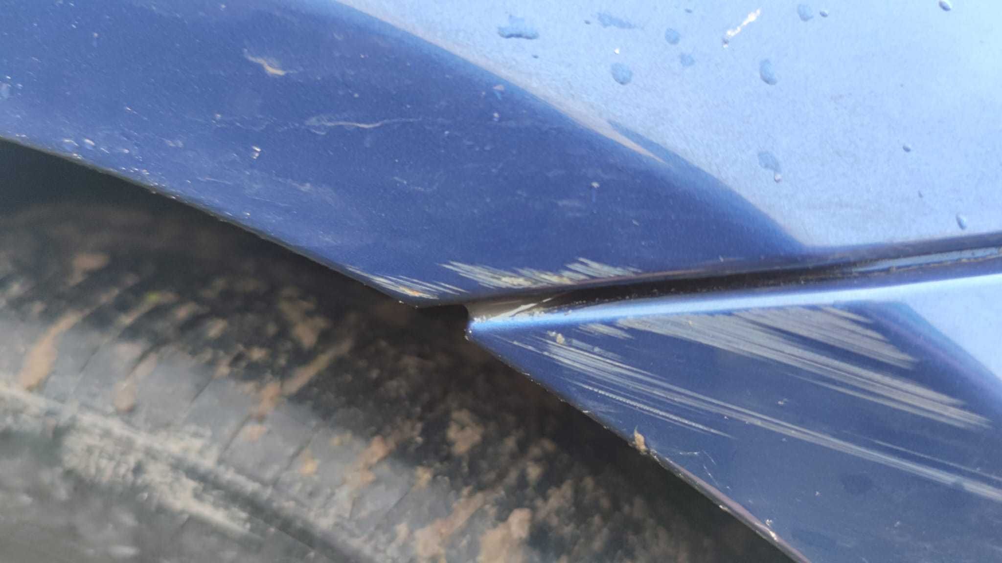 Błotnik prawy BMW e90 e91 montegoblau A51/5