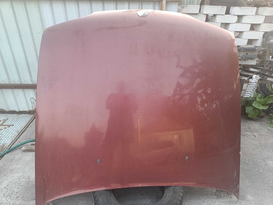 Капот Opel Вектра А В Kadett в заводському стані відмінний