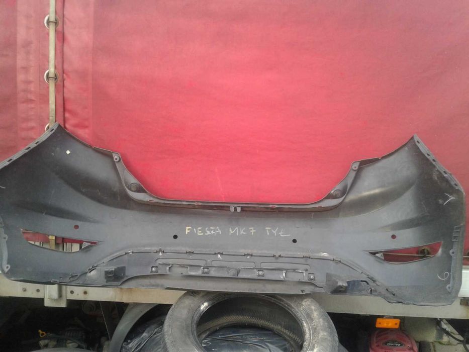Ford Fiesta MK7 7 Zderzak Tył Tylny pod PDC Czarny Dokładka Dyfuzor