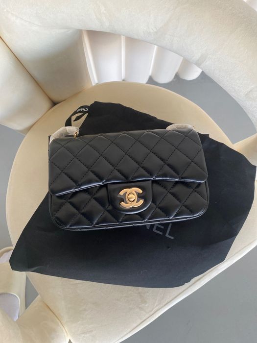 Жіноча сумка у стилі Chanel