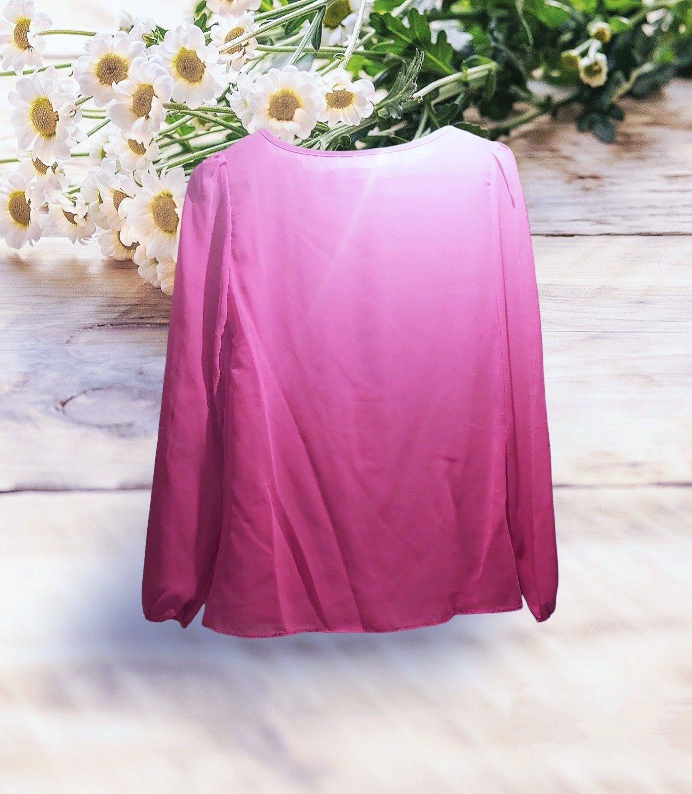 Blusaa rosa fúcsia com gargantilha