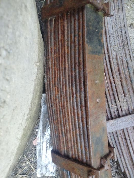 Ресори 2 шт великі