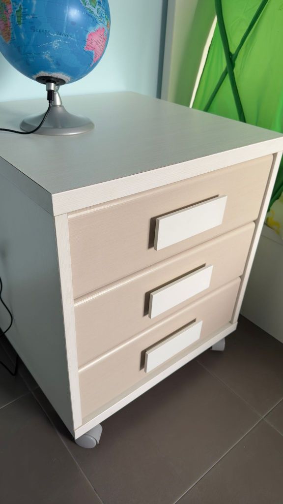 Mobilia de quarto - juvenil