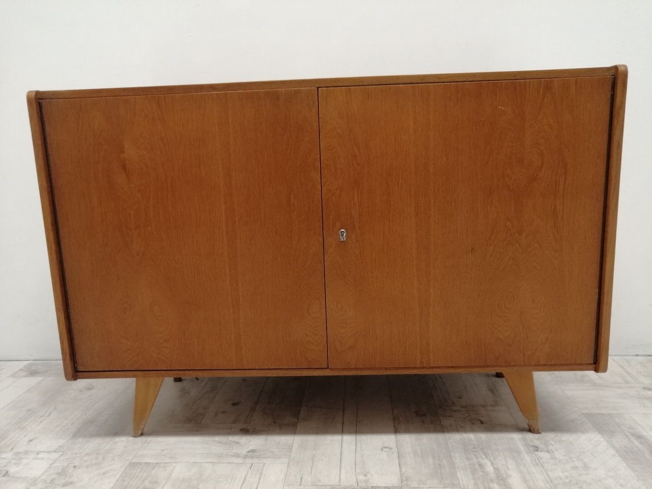 komoda Prl sideboard pod telewizor do salonu duńska Jiroutek vintage