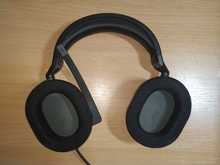 Ігрові навушники Corsair HS65 Surround Carbon