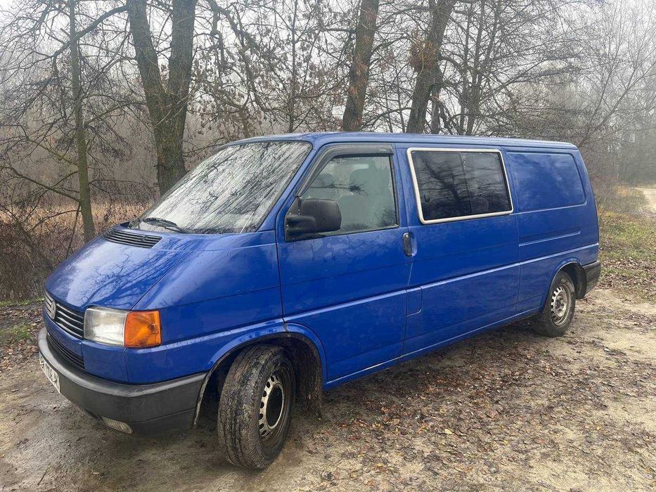 Volkswagen Transporter 1994 2.4 дизель довга база