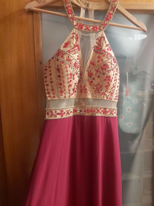 Vendo vestido cerimónia Novo