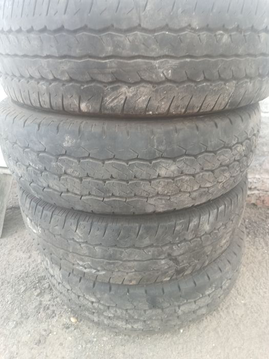 Резина б/у Maxxis vansmart mcv3+ 215/75/R16 C