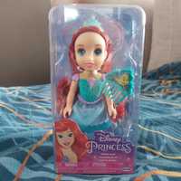 Nowa, lalka Disney Princess Mała Arielka 15cm.