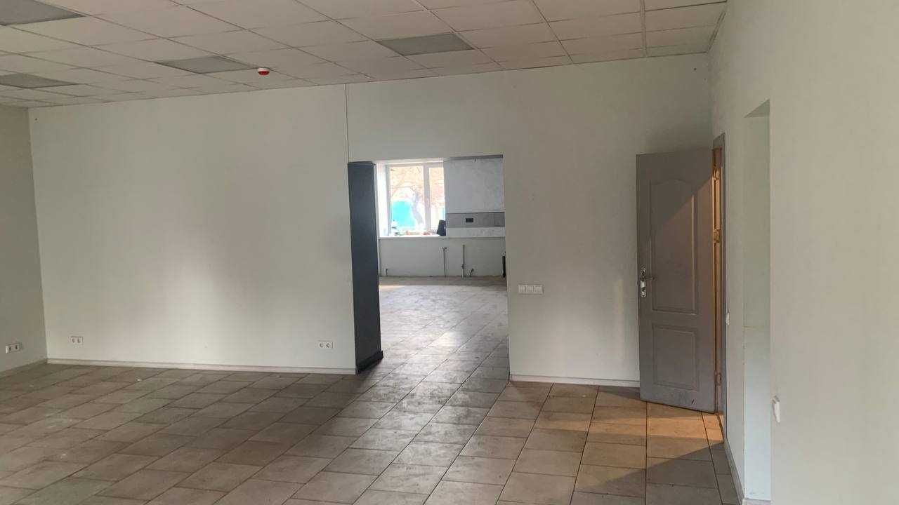 Аренда магазина в супер-месте на Василя Стуса(Механизаторская).