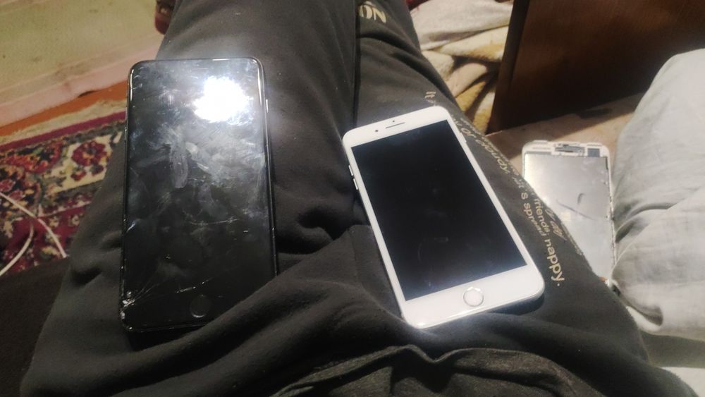 Лот айфонів 6-7-7+8