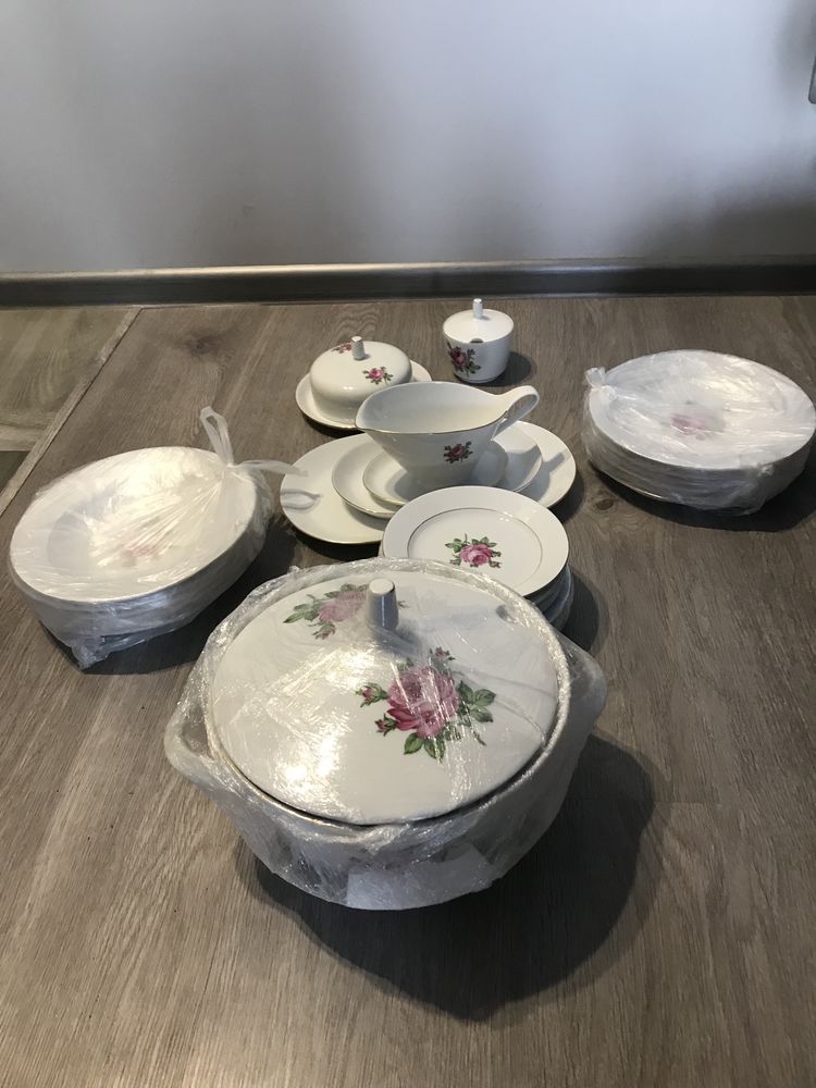 Продам столовый набор/сервиз KAHLA