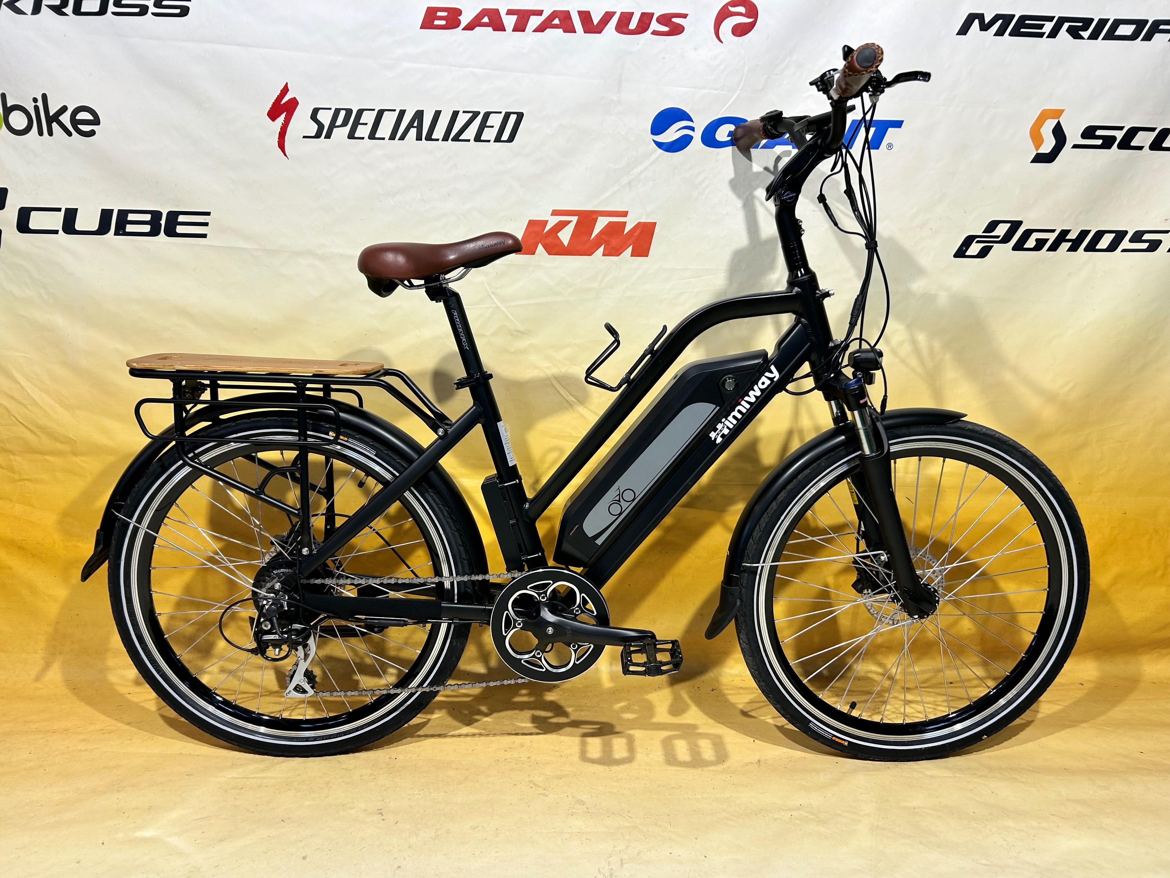 Elektryczny Rower Trekkingowy  /250W, 18.2AH, Zasięg 120KM/