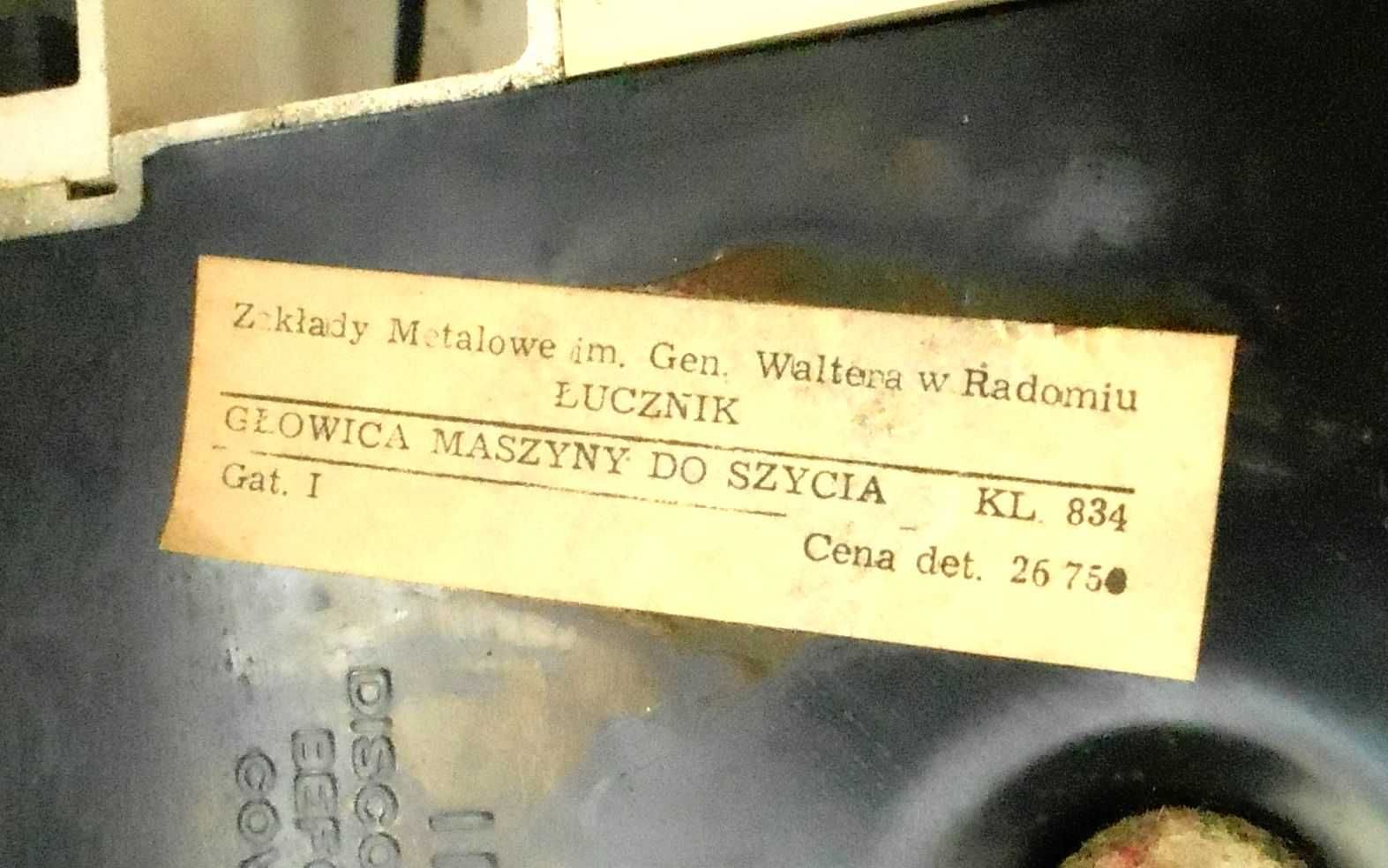 Maszyna do szycia Łucznik KL834 z torbą do przechowywania