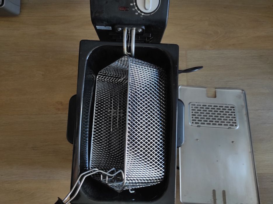 Fritadeira Moulinex de várias funções