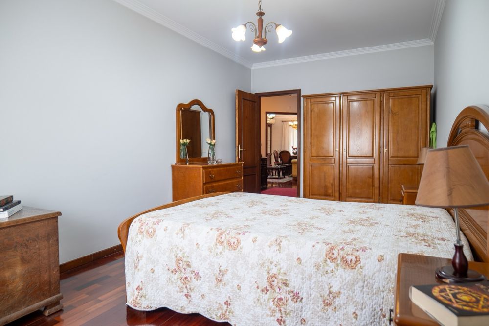 T2 em Real – Braga | Último andar | Garagem fechada | Excelente estado