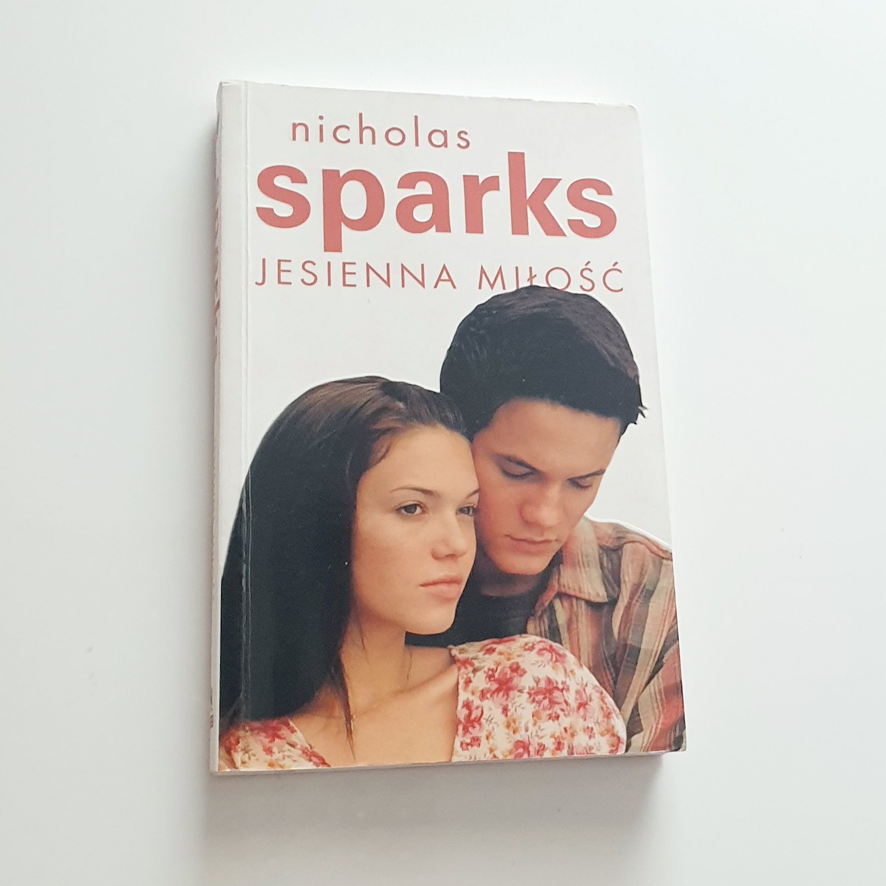 Książka Jesienna Miłość Nicholas Sparks Romans Romantyczna miłości