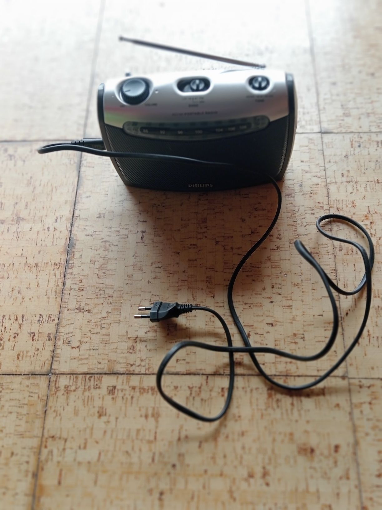 Vendo Rádio portátil philips.