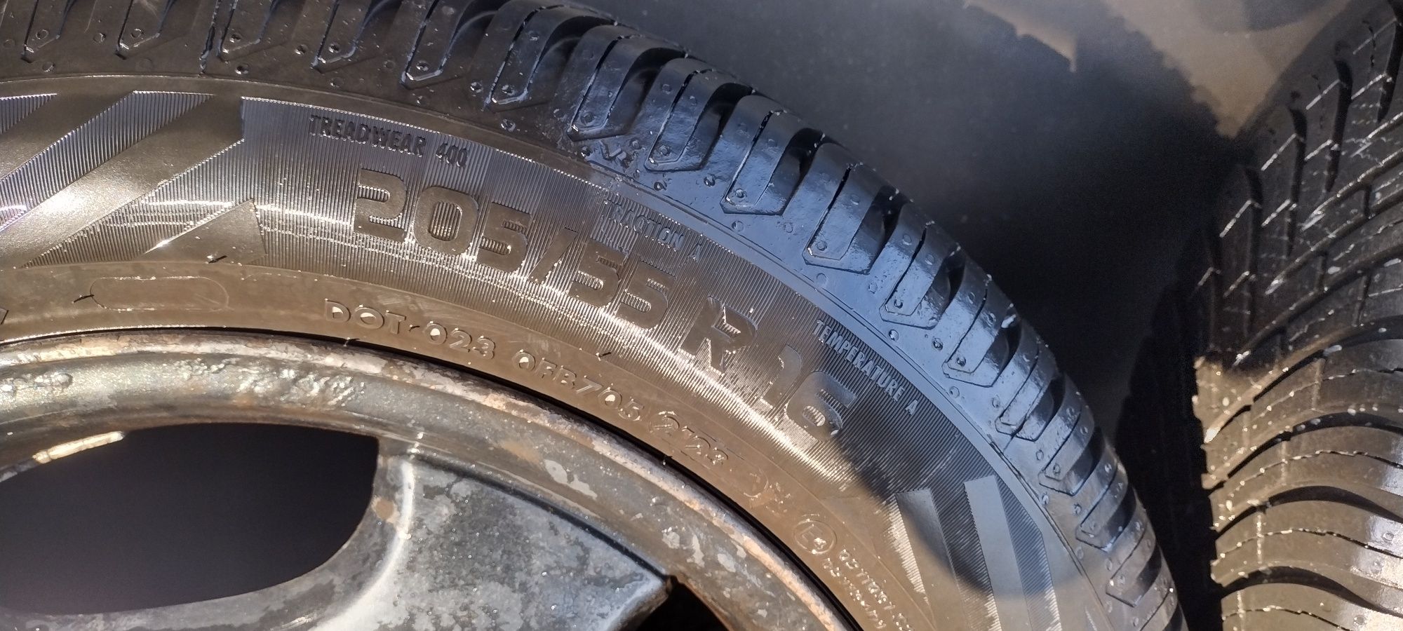 Opony Vredestein 205/55/R16 całoroczne + alufelgi + TPMS