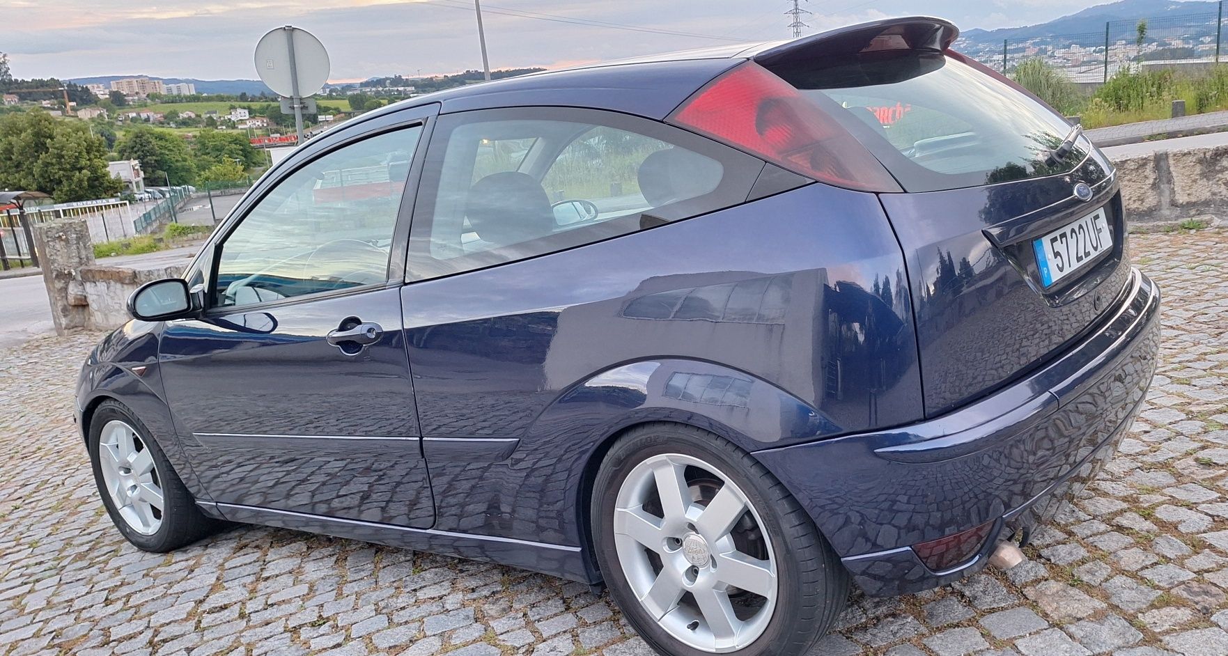 Focus 1.8 tdci 115 cv 3 portas 5 lugares impecável