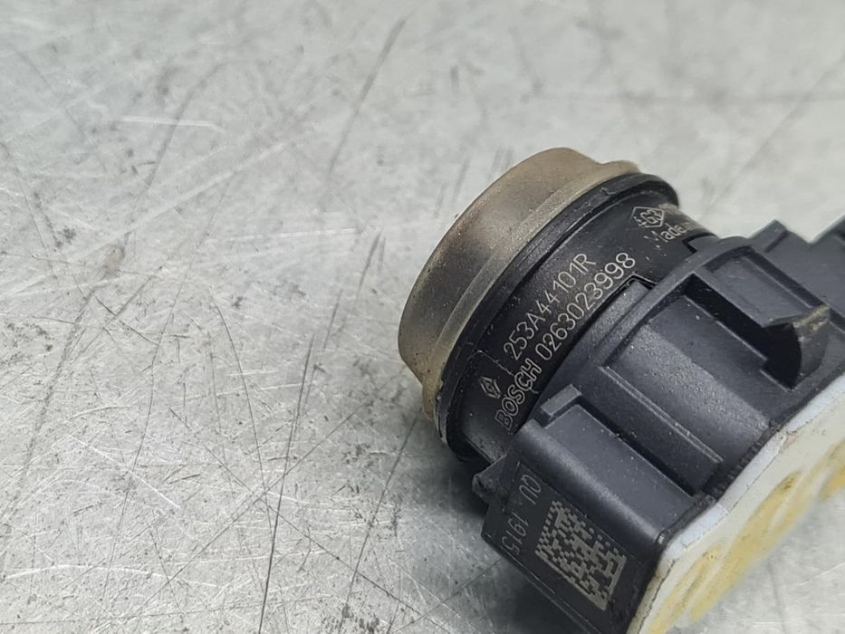 Sensor de estacionamento RENAULT Kadjar (HA_, HL_)