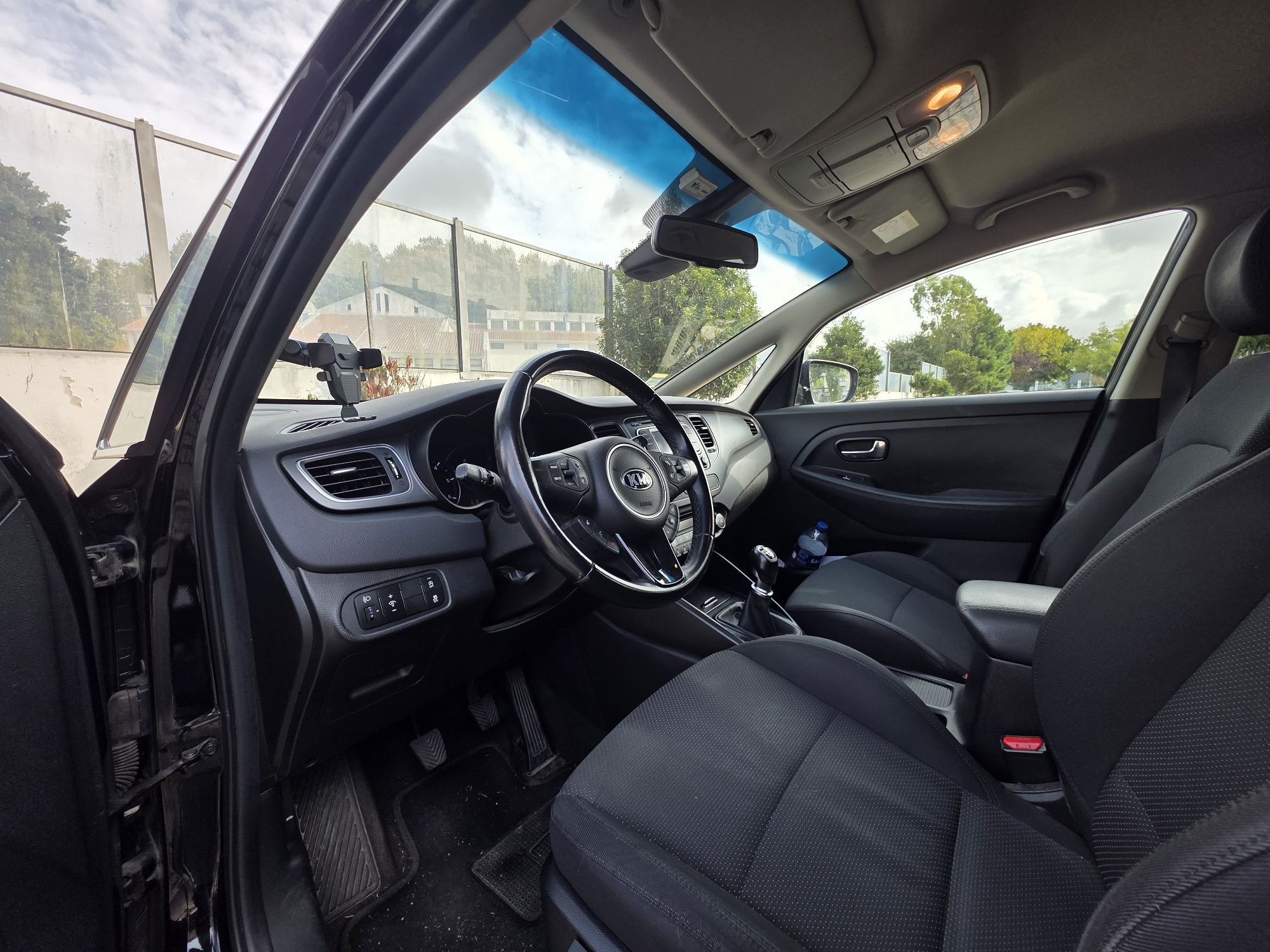 Melhor Negócio Nacional OPORTUNIDADE - Kia Carens 7 Lugares