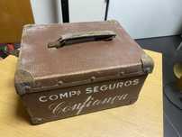 Caixa primeiros socorros de obra