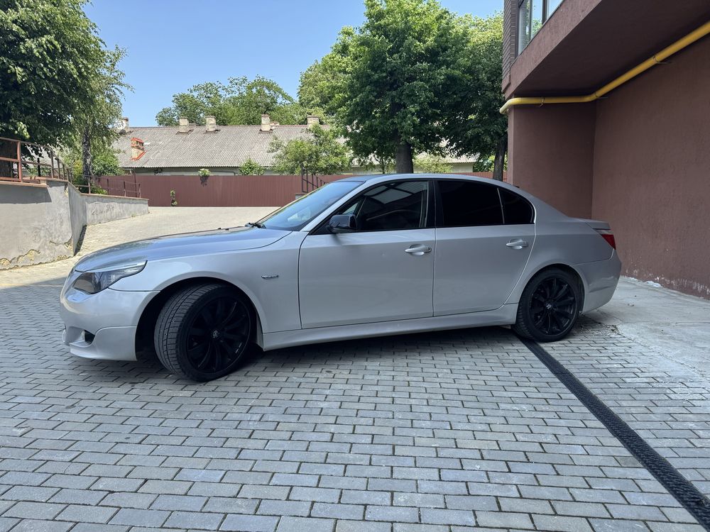 BMW E60 523i 2.5 бензин ( 190 к.с. )