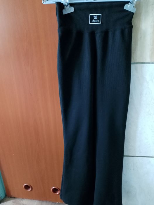 Spodnie wizytowe rozmiar 134.