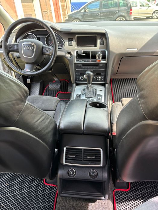 Audi Q7 bez pneumatyki