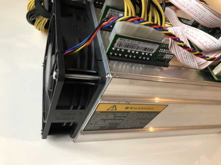 Antminer S9 Bitmain 16 Th/s Asic Bitcoin Miner