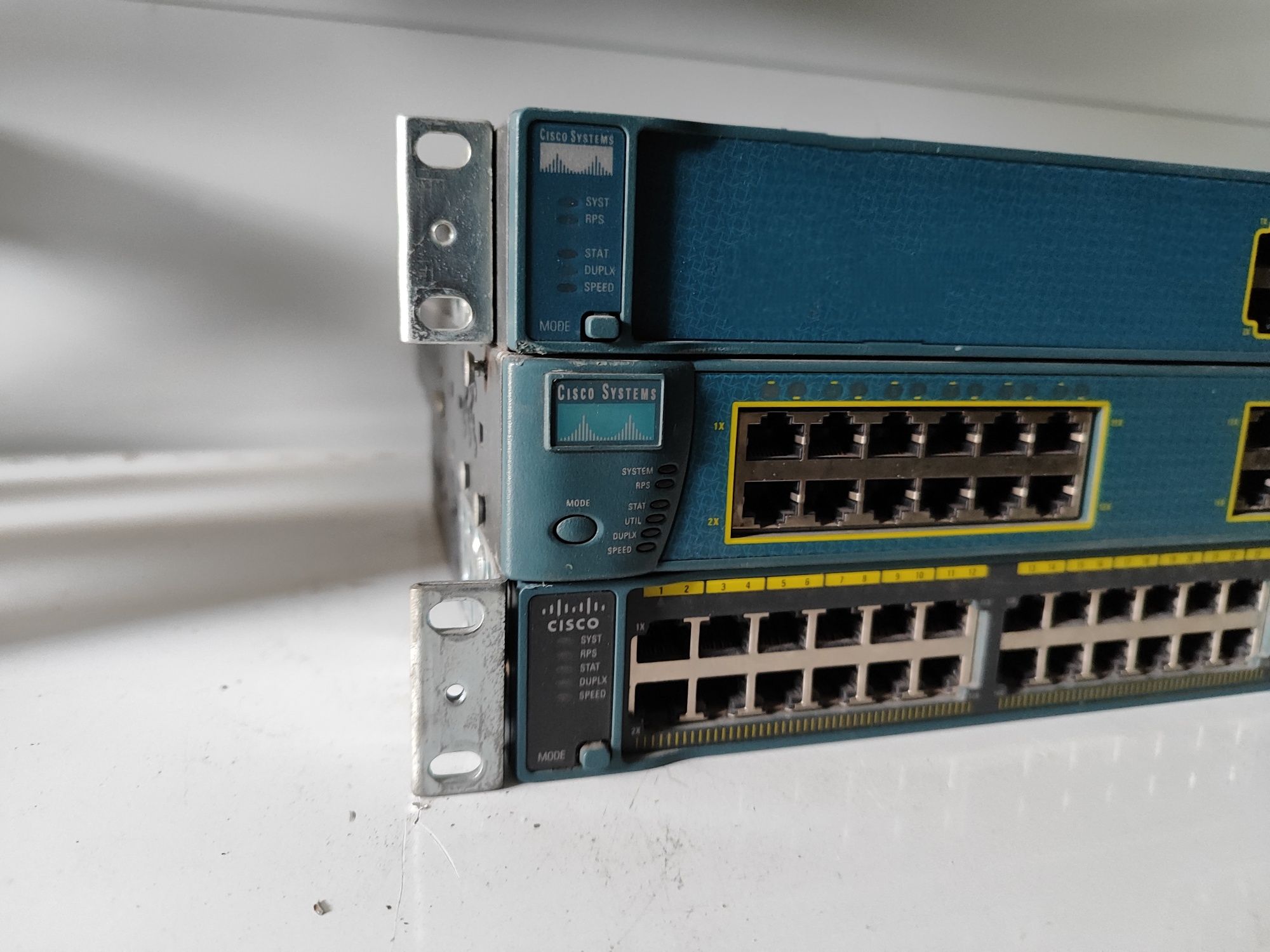 Комутатор Cisco Catalyst 3750 POE-48, CiscoME 3400-24TS-A