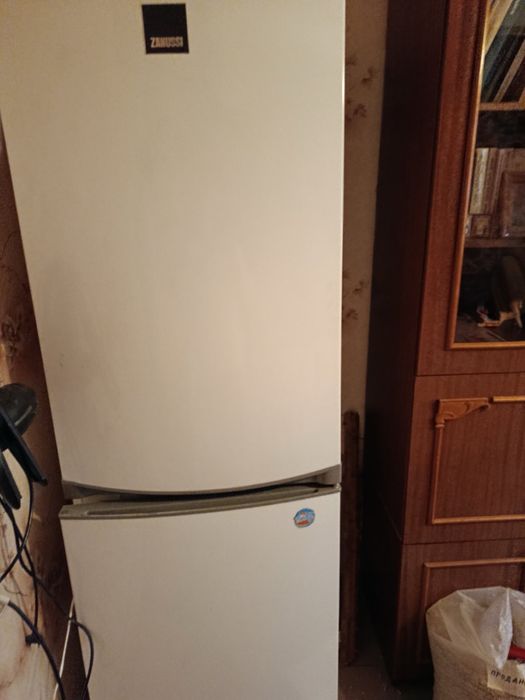Холодильник в гарному стані