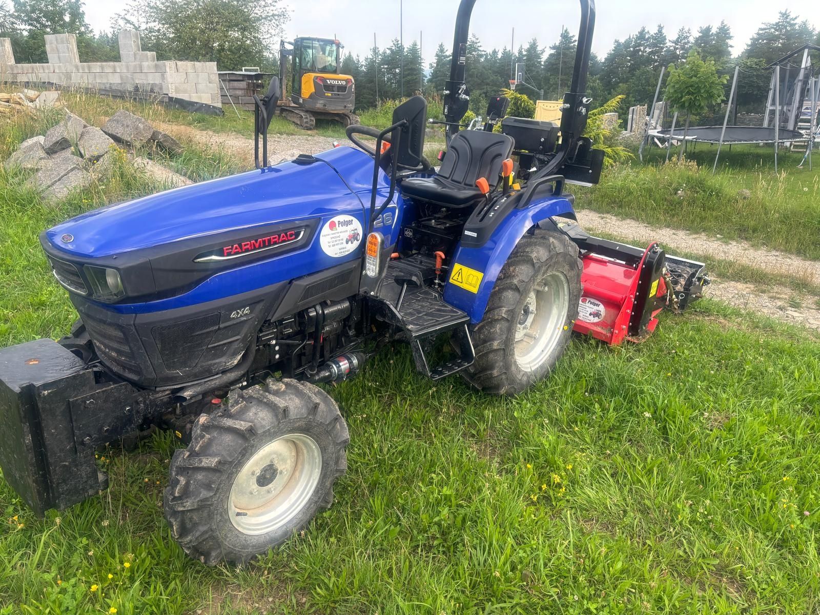 Traktorek farmtrack 26 z glebogryzarką separacyjna, kosiarka bijakową