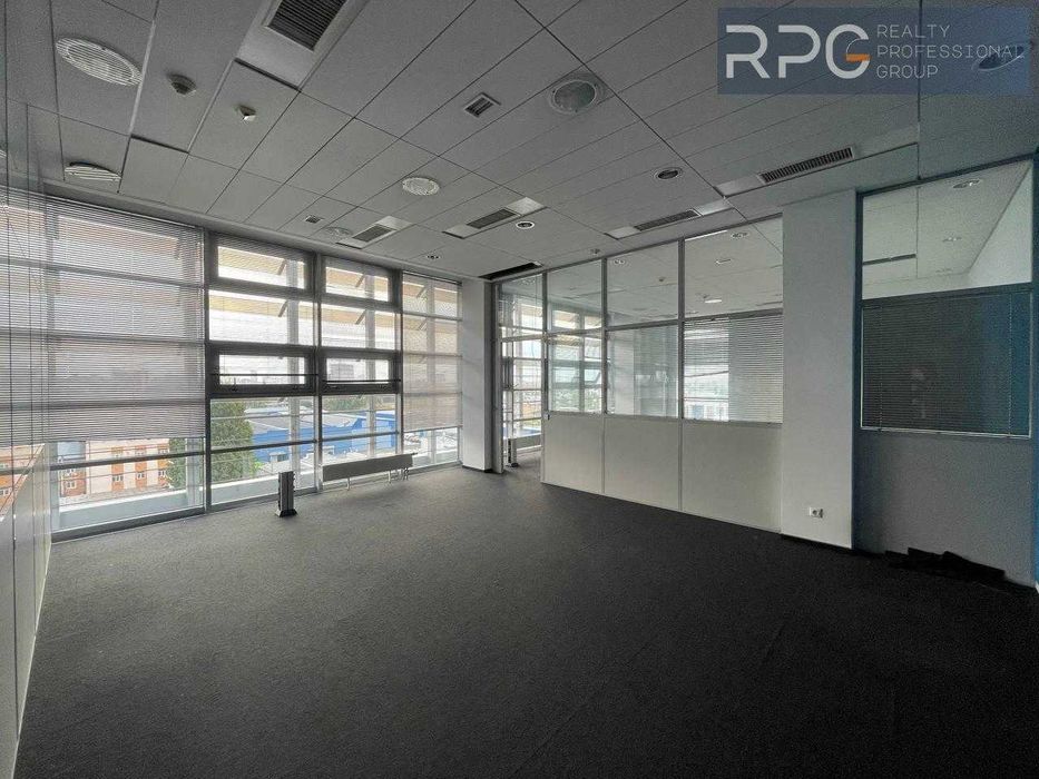 Офіс 640м2, open space + кабінети, ТОП ціна 14$/m2 під ключ, без %