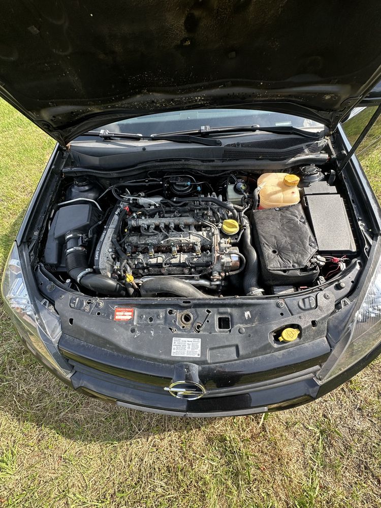 Opel astra H 1,9 cdti 150km 6 biegow klima hak