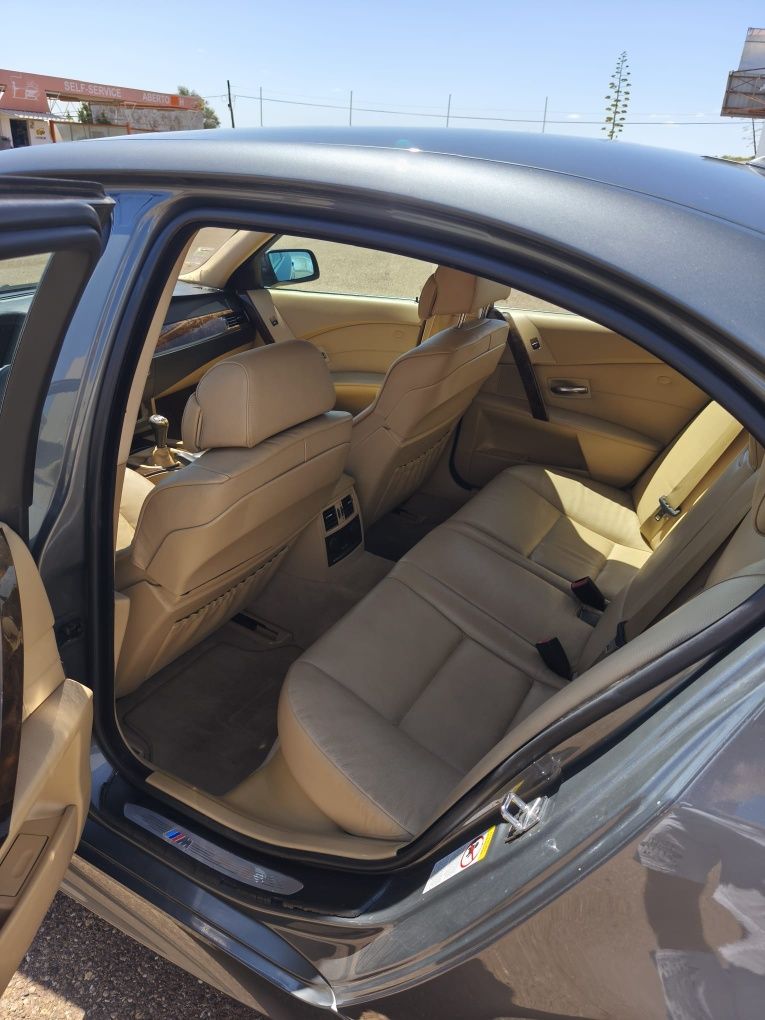 Vendo Carro  BMW 520