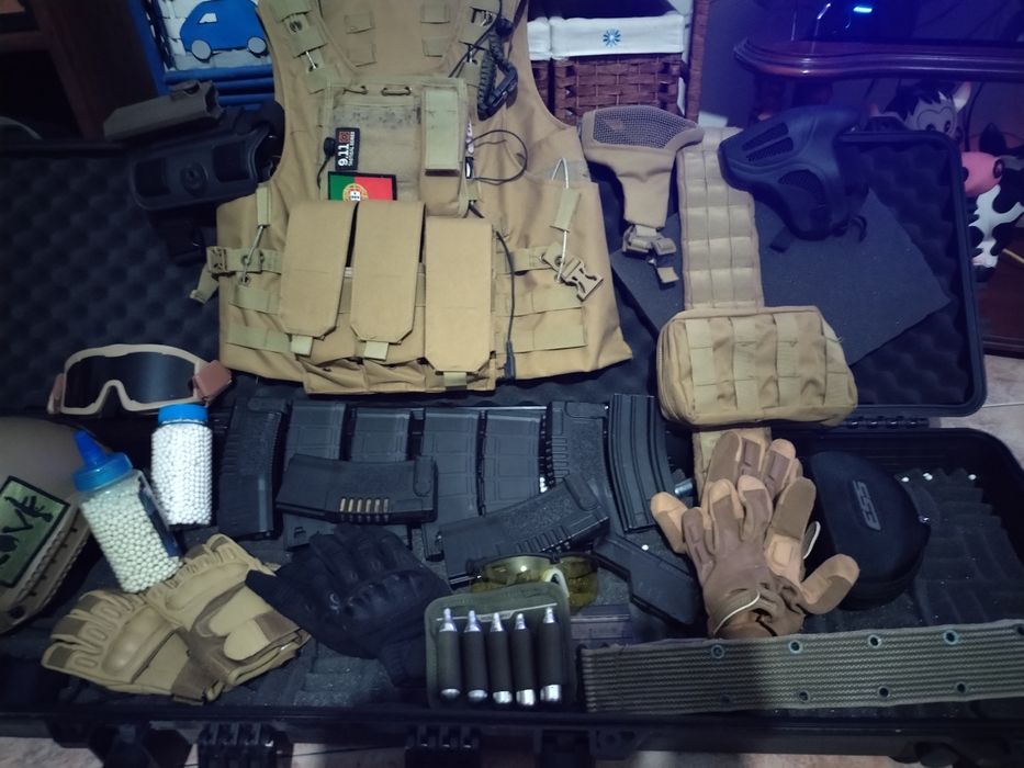 Arma + Pistola + Mala Transporte +  Material airsoft