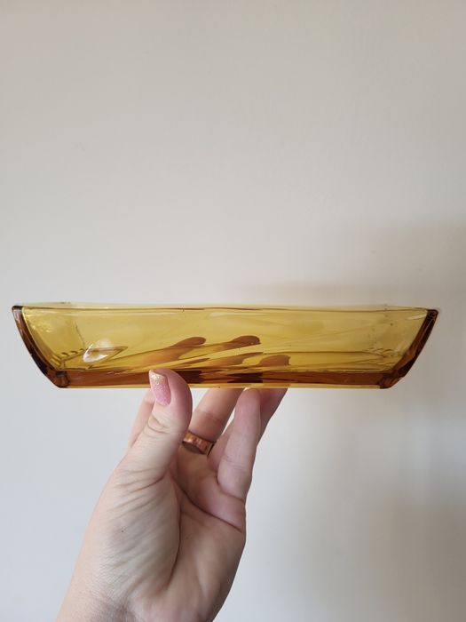 Szklana przedwojenna podstawka Moser