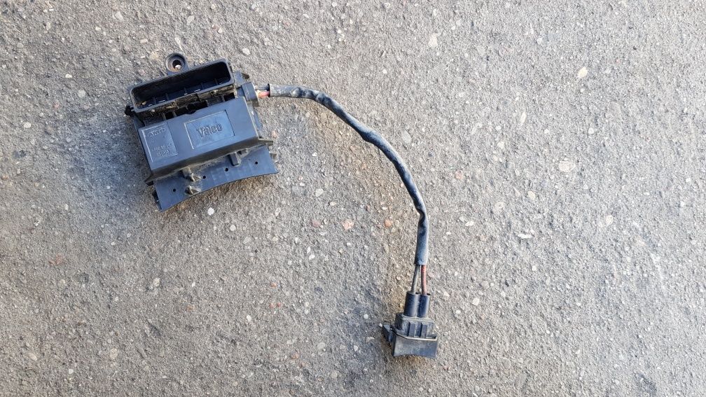 Rezystor moduł sterownik opornik wentylatora opel vectra c 1.8 z18xe