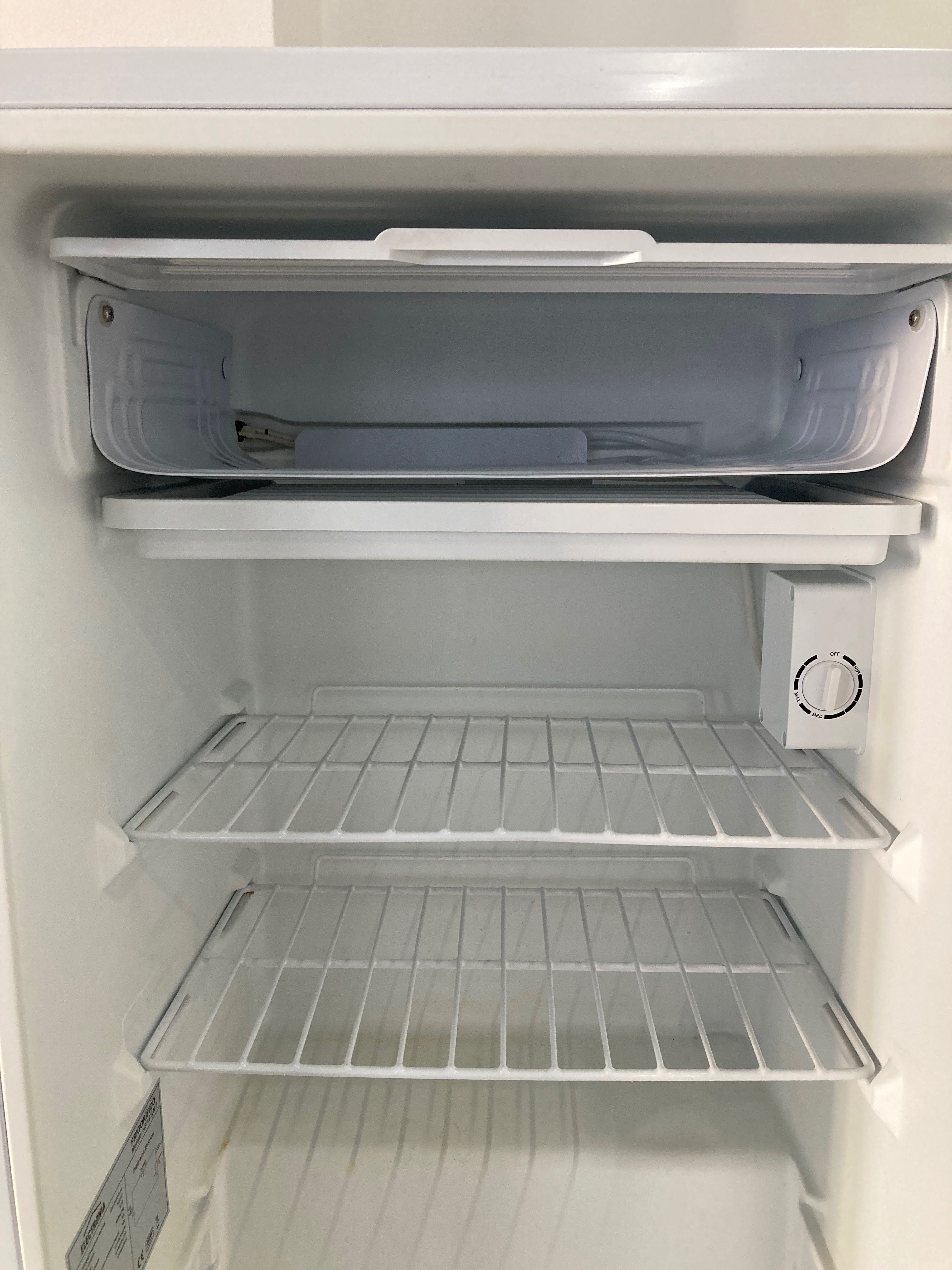 Frigorífico Electrónica HS 121 LN II