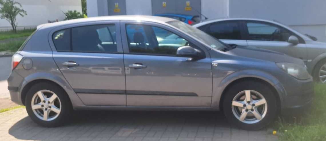 Sprzedam Opel Astra H 1.7CDTI 2006 r. Isuzu