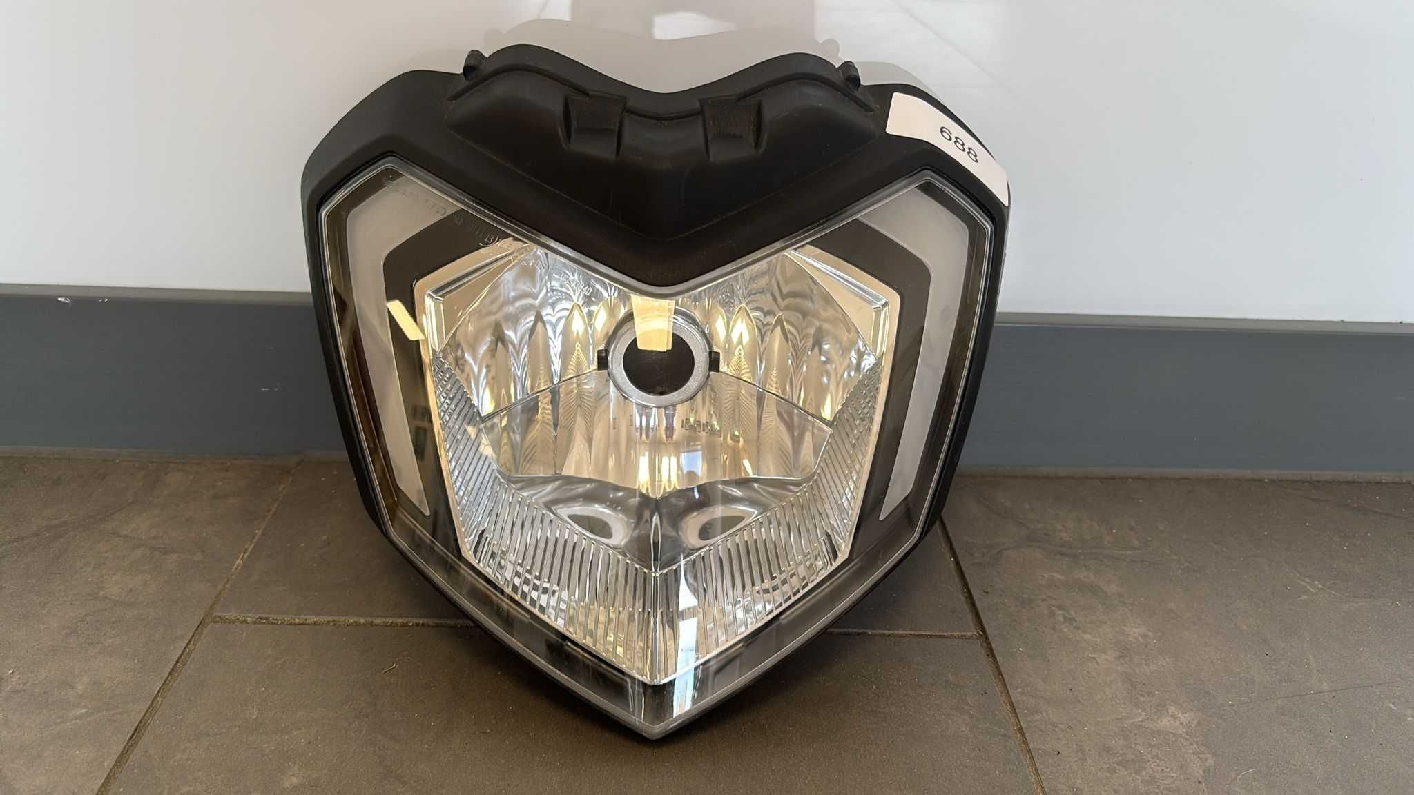 Lampa Reflektor Przód Yamaha MT 125. 2014-20 [688]