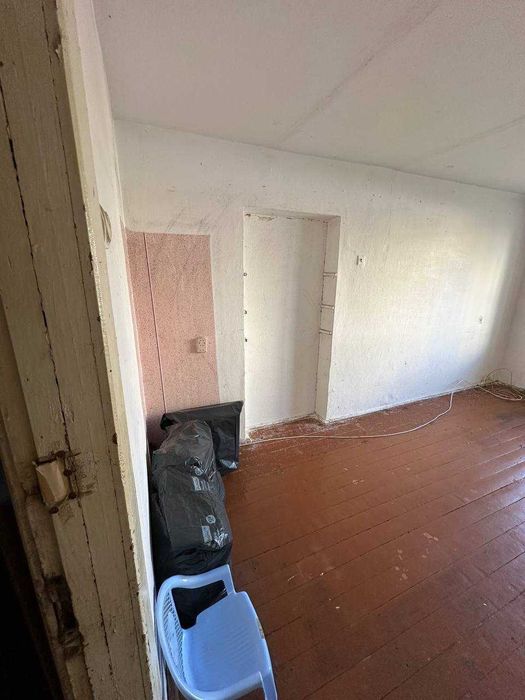 Продається кімната в гуртожитку вул. Целевича