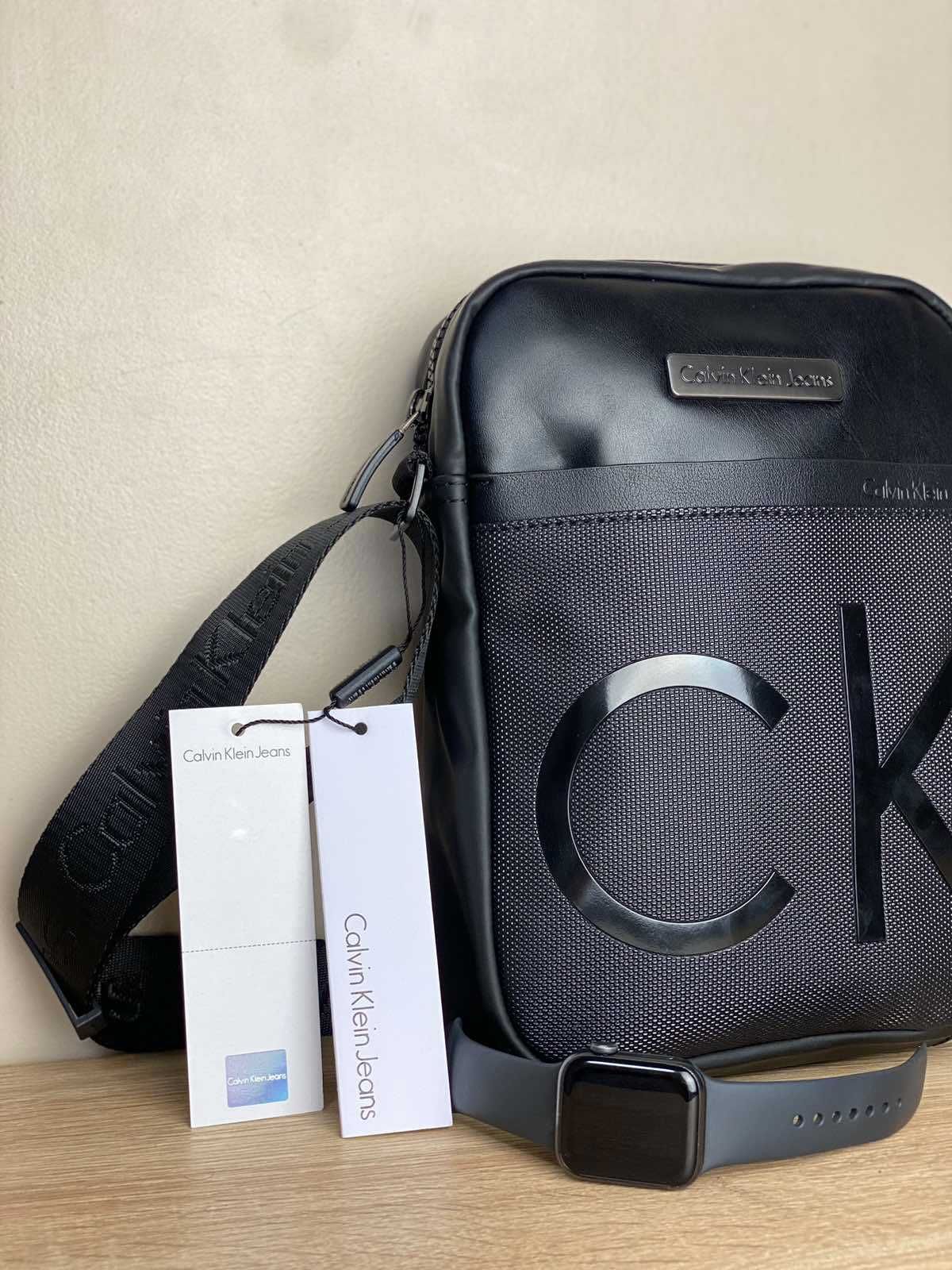 Чоловіча сумка месенджер Calvin Klein