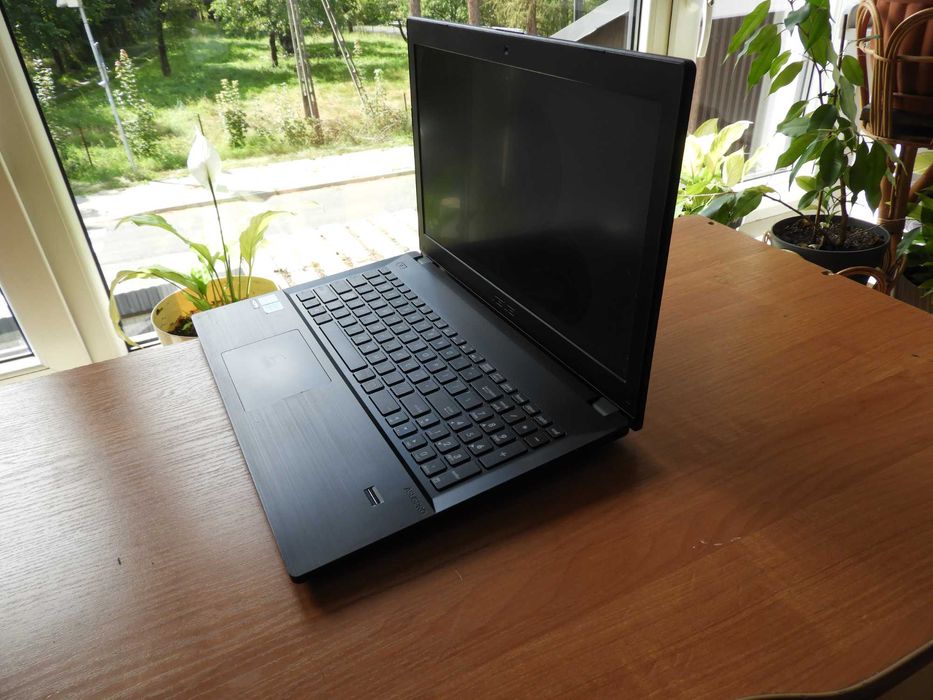 Laptop ASUS P2530U i3-6100U