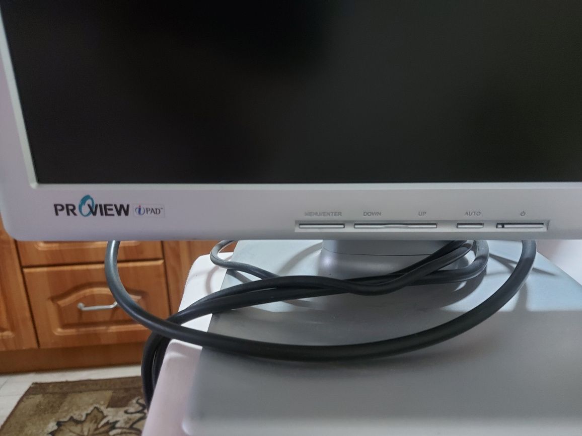 Монитор Proview 700p