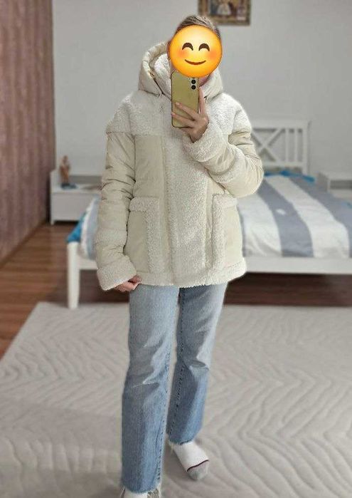 продам бежеву куртку